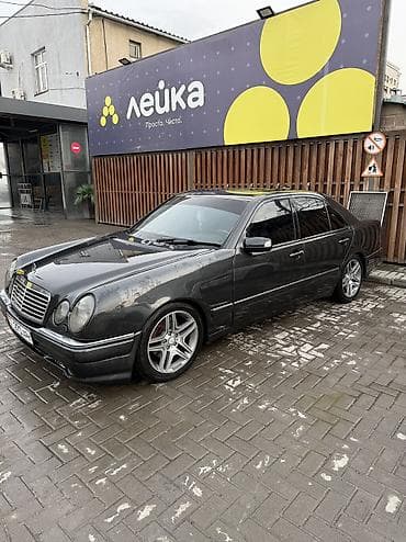 бид е2: Mercedes-Benz E-Class: 2002 г., 3.2 л, Автомат, Бензин, Седан — 10