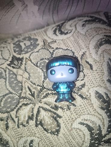 Обменяю уиила из изнанки на 2 фигурки,(стив и макс) - Компактный