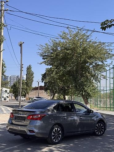 Nissan Sentra: 2018 г., 1.8 л, Автомат, Бензин, Седан — 2