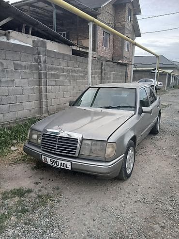 панель 124 мерс: Mercedes-Benz W124: 1988 г., 2.3 л, Механика, Седан — 2