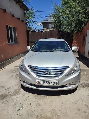 forester 2004: Hyundai Sonata: 2014 г., Седан — 2
