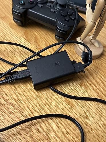 куплю старые книги: Ps vita ⛔️Минусы Есть только царапины ✅Плюсы 1.хорошо держит — 9
