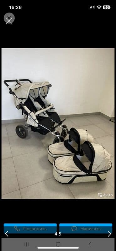 Игрушки: Коляска, цвет - Серебристый, Б/у — 2