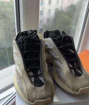 adidas yeezy 700: Мужские кроссовки, 41, 41.5, Adidas, Б/у — 2