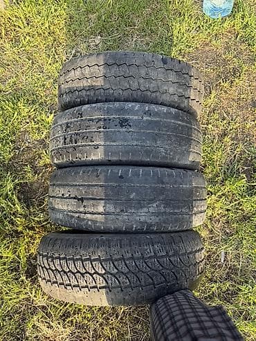 9 5j: Комплект из 4 автомобильных шин 225/70 R15 (без дисков). - — 2