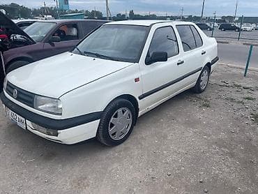 mini coper: Volkswagen Vento: 1993 г., 1.8 л, Механика, Бензин, Седан — 1