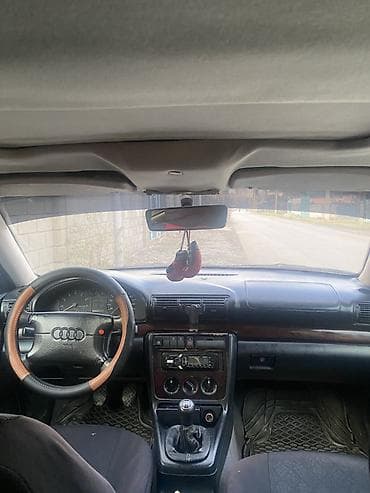 куплю а4: Audi A4: 1995 г., Механика, Бензин, Седан — 2
