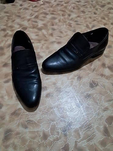 национальный платя: Всё за 3000 Состав: - Костюм-двойка темно-синего/черного цвета — 4