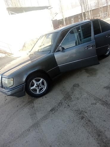 купить мерс с: Mercedes-Benz W124: 1986 г., Седан — 3