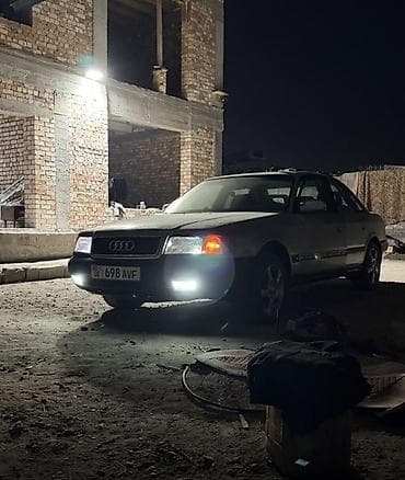 Audi 100: 1991 г., Седан