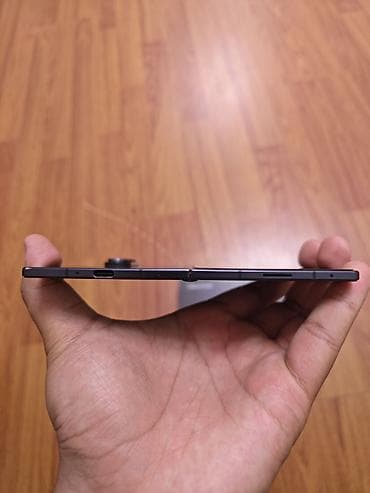 Техника жана электроника: Samsung Galaxy Z Fold 7, Колдонулган, 256 ГБ, түсү - Кара, 2 SIM — 2