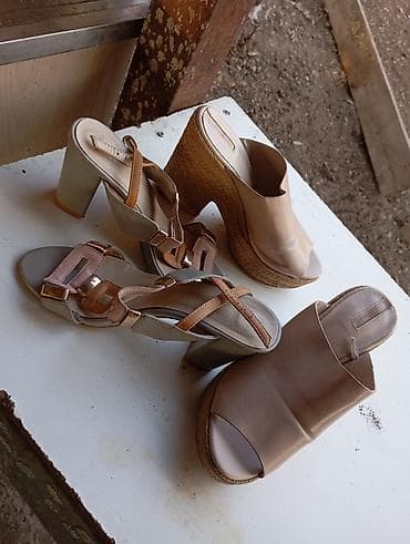 Женская обувь, набор из нескольких пар: 1) Сабо/мюли на танкетке -