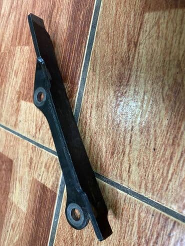 меняю доплатой мне: Nissan ZD30 успокоитель, Ниссан 3.0 Успокоитель цепи, двигатель ZD30- — 3