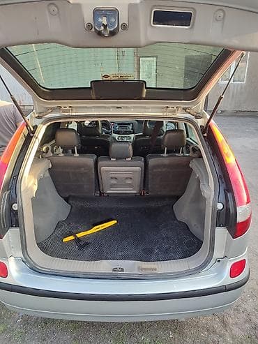 mx 5: Nissan Almera Tino: 2001 г., 1.8 л, Ручные, Бензин, Хэтчбэк — 7