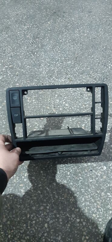 фолсваген пасат б4: Продаю рамку пассат б5 есть пару кнопок состояние отличное коврик есть — 1