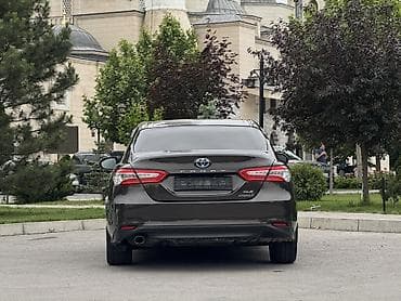 машы: Toyota Camry: 2019 г., 2.5 л, Вариатор, Гибрид, Седан — 4