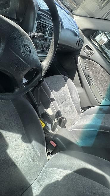Toyota Avensis: 1999 г., 1.6 л, Кол менен иштөөчү, Бензин, Универсал — 4