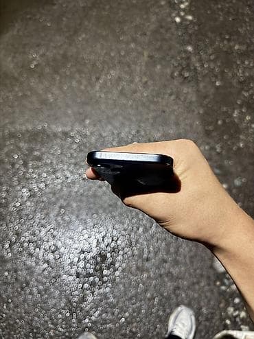 айфон 7 с: IPhone 15, Б/у, 128 ГБ, Черный, Чехол, 86 % — 6