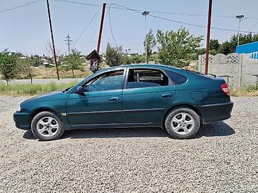 Toyota Avensis: 2002 г., Хетчбек — 3