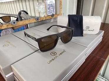 Солнцезащитные очки Lacoste - Форма оправы: прямоугольная