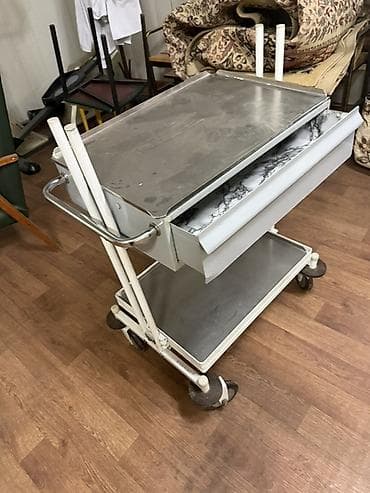 Для кафе, ресторанов: Распродажа. Столик б/у манипуляционный медицинский изготовлен из — 2