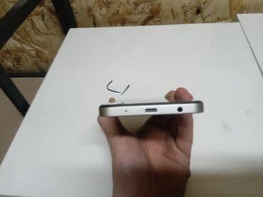 чехлы на редми 8: Redmi, Redmi 5A, Новый, 128 ГБ, цвет - Серебристый, 2 SIM — 2