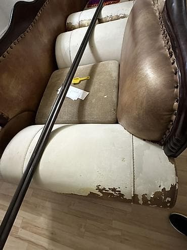 кусок кожи: Комплект мягкой мебели, Б/у, Самовывоз, цвет - Коричневый — 6