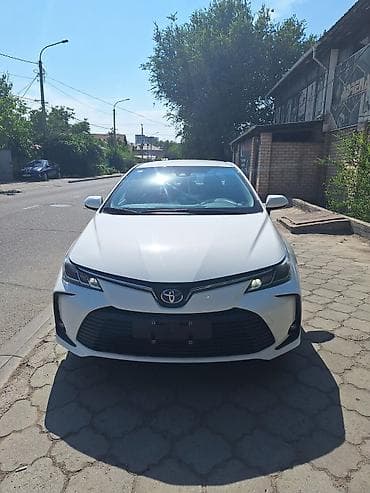 e2 byd: Toyota Corolla: 2022 г., 1.8 л, Вариатор, Гибрид, Седан — 1
