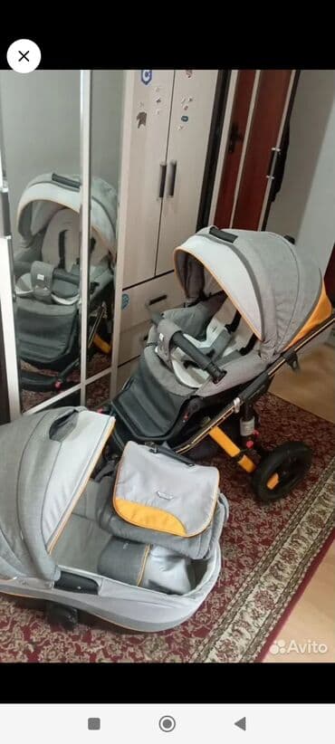 желтый домик: Коляска, цвет - Черный, Б/у — 1