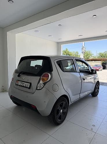 аренда шевралет спарк: Chevrolet Spark: 2010 г., 1 л, Бензин — 4