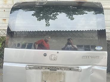 Кузовные детали: Крышка багажника Honda, Б/у, Оригинал — 1