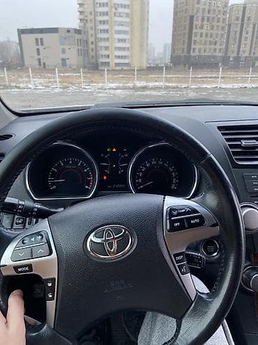 prius prim: Toyota Highlander: 2011 г., 3.5 л, Типтроник, Бензин, Кроссовер — 10