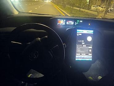 rav4 2021: Toyota Prius: 2020 г., 1.8 л, Автомат, Гибрид, Хэтчбэк — 8