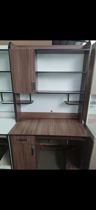 компьютеный стол: Новый компьютерный стол со шкафчиком из российкого ламината В наличии — 5