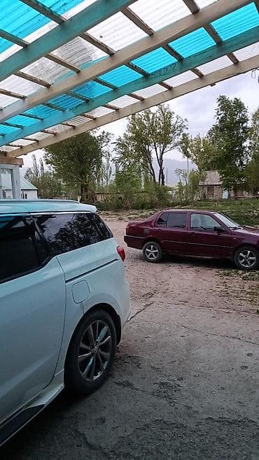 Volkswagen Vento: 1992 г., Седан — 4