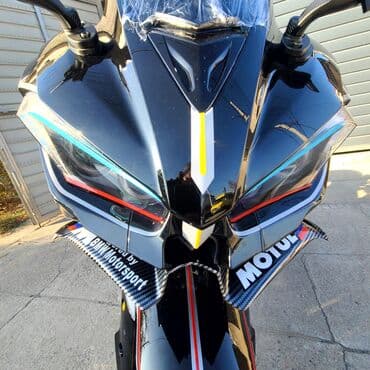 мотоциклы новые: Дукати V4 6000квт в пике 18квт .100 амп.Масло. Новая модель. Всё — 9