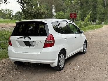 Honda Fit: 2003 г., 1.3 л, Вариатор, Бензин, Хэтчбэк — 2