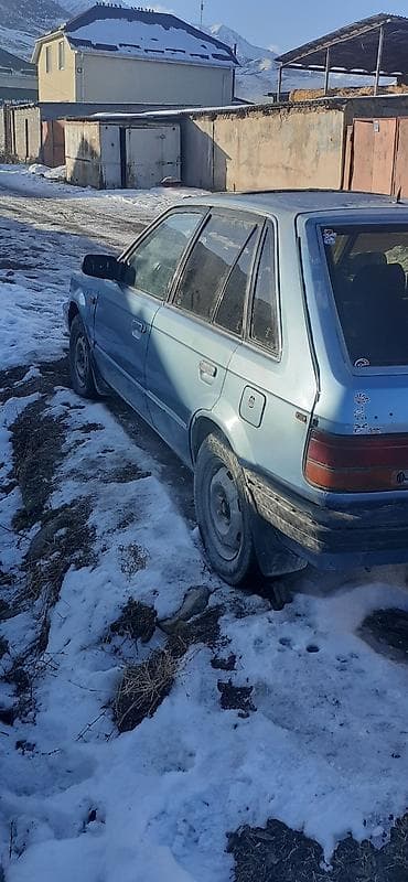 дисктер 14: Продается легковой автомобиль хэтчбек синего цвета. - 5-дверный — 4