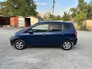 Honda Fit: 2002 г., Автомат, Бензин, Хэтчбэк — 7