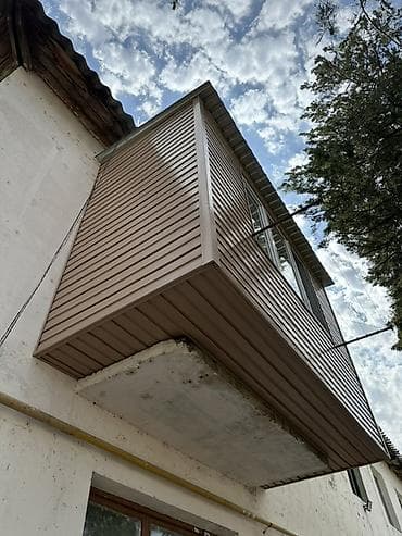 iphone hr: Обшивка и остекление балкона под ключ - Наружная отделка сайдингом — 5