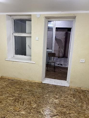 Квартира берилет бир комната прихожкасы менен, отопление бар суу бар