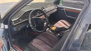 е 240: Mercedes-Benz W124: 1993 г., 2.8 л, Автомат, Бензин, Седан — 2