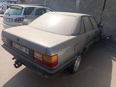 Продажа авто: Audi 100: 1989 г., Механика, Бензин, Седан — 2