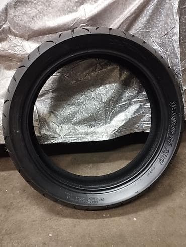 покрышки для мото: Мотошина бескамерная (tubeless), дорожный/туринговый протектор — 6