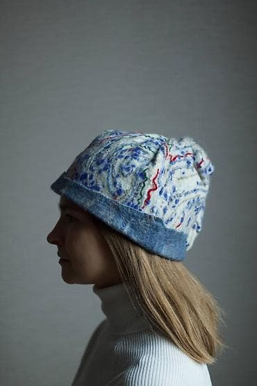 Войлочная шапочка. Оригинальный дизайн. Натуральные материалы at lalafo.kg Войлочная шапочка. Оригинальный дизайн. Натуральные материалы