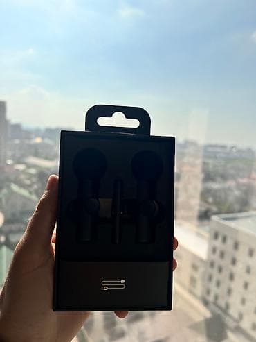 Студийные микрофоны: Продаю микрофон айфонский(в комплекте две микрофана и зарядник) Цена — 2