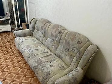 диван в кредит: Прямой диван, Б/у, Трехместный — 1