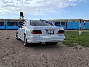 Mercedes-Benz E-Class: 2000 г., 3.2 л, Автомат, Бензин, Седан — 6