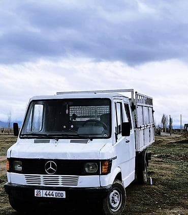 автомобиль танк: Mercedes-Benz T1: 1992 г., 2.9 л, Механика, Дизель, Пикап — 1