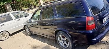 Opel Vectra: 1999 г., 1.6 л, Механика, Бензин, Универсал — 4